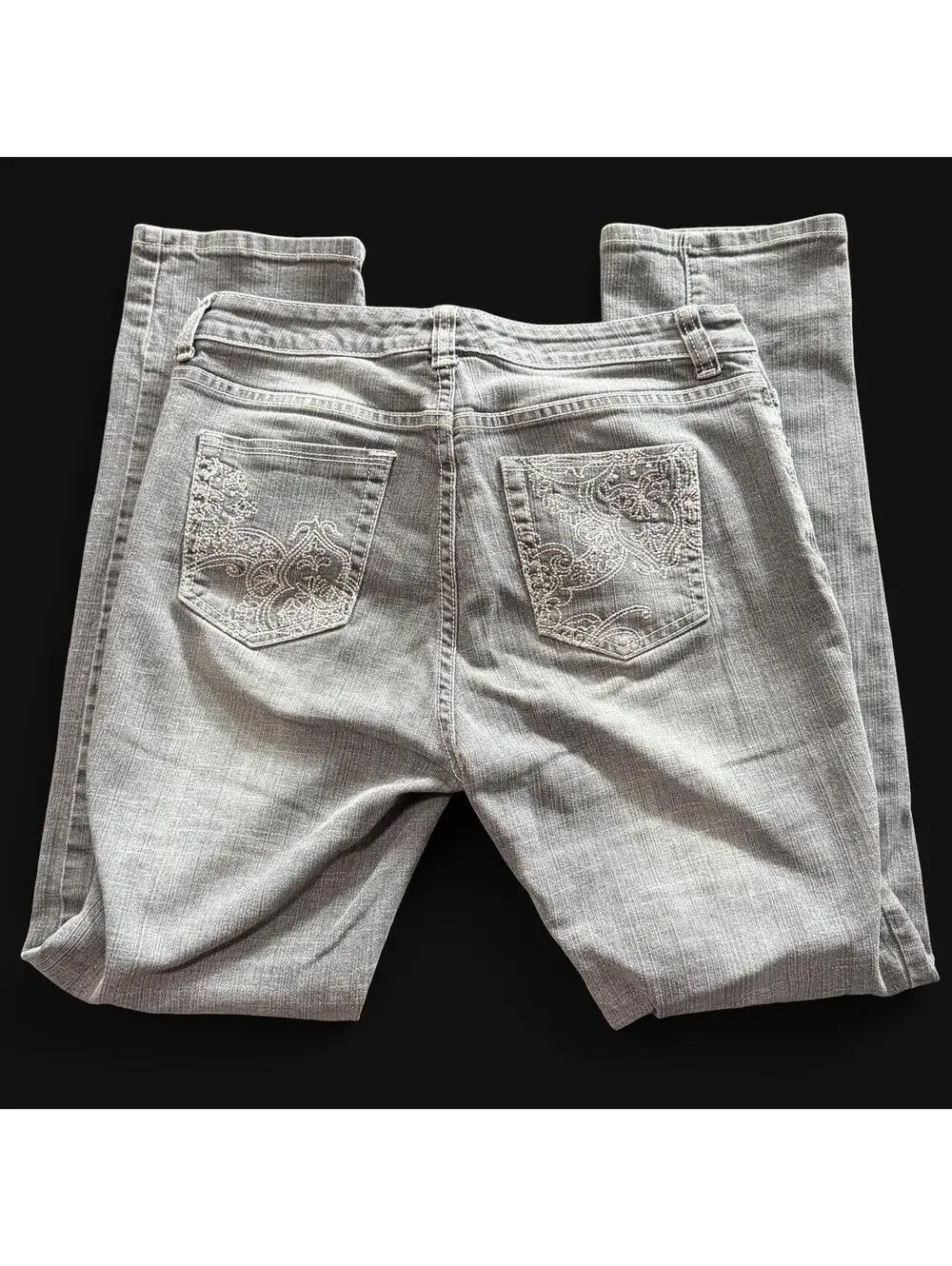 Chico's Platinum Gray Embroidered Jeans Size 0.5